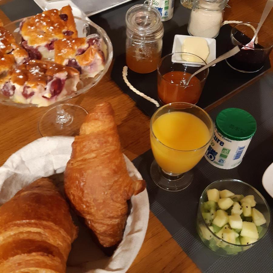 La Cle Du Puy Acomodação com café da manhã Cabariot Exterior foto